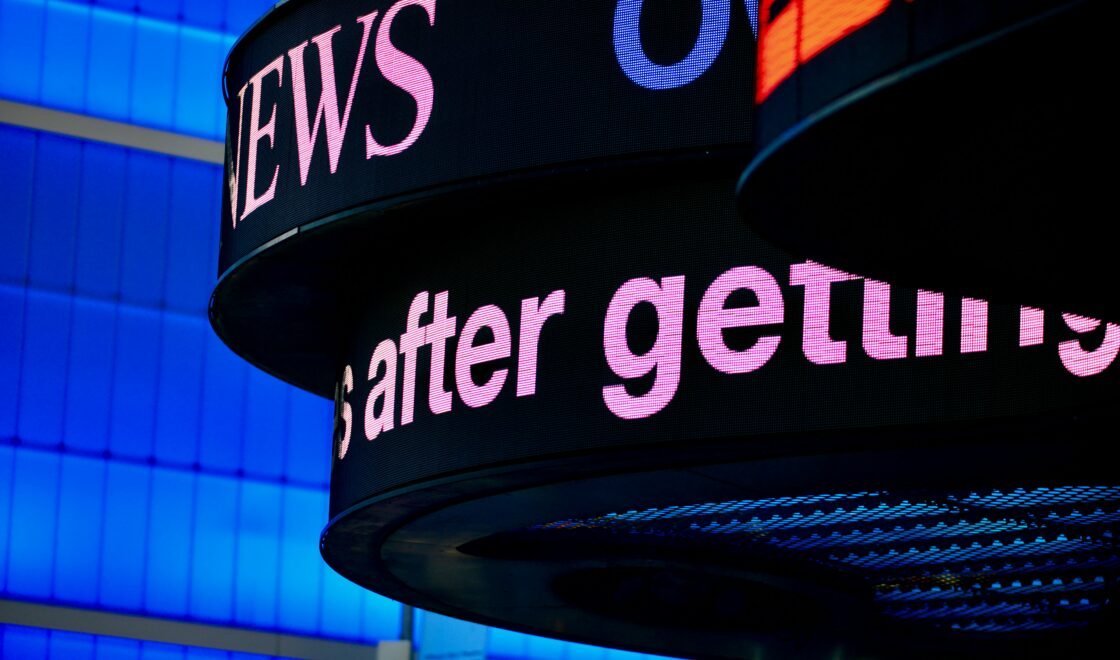 How CEOs Use Media Features to Close Bigger Deals and Charge Premium Prices